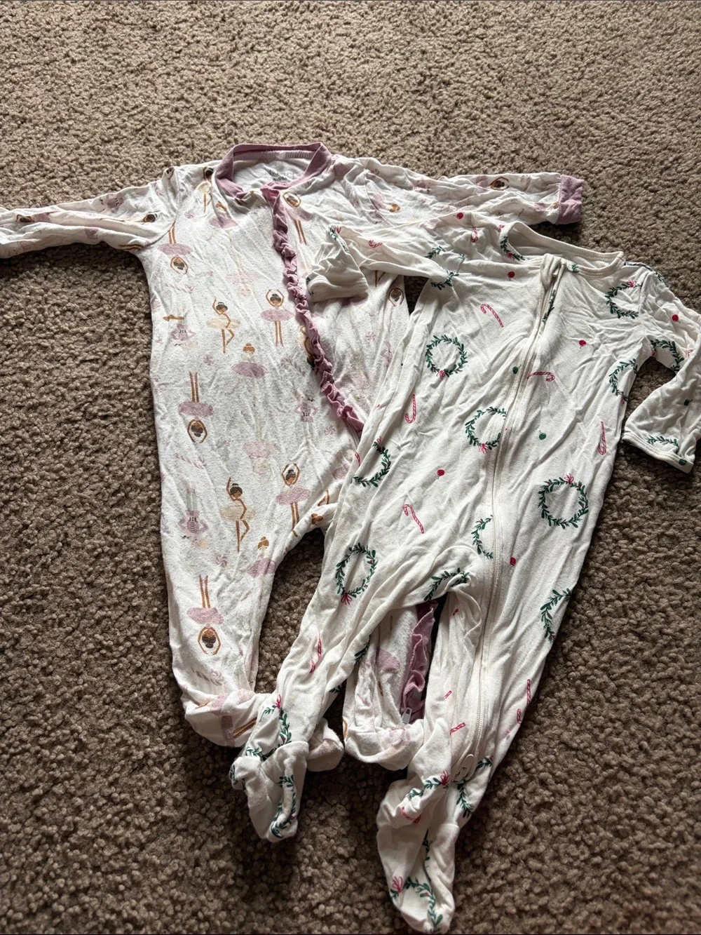 B68 lot of 2 pairs bamboo footies, both 6 months